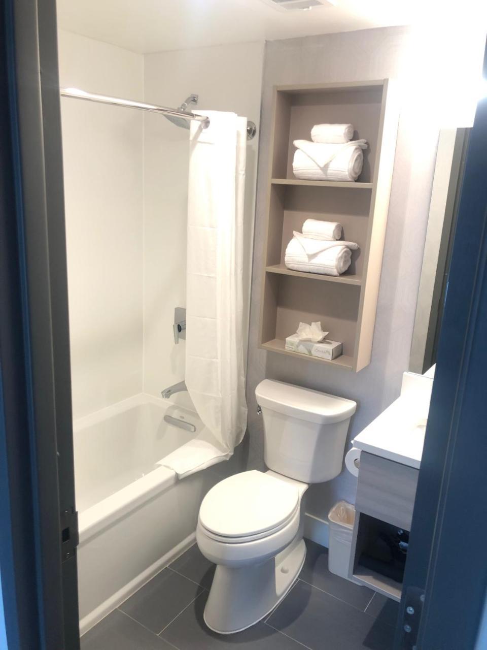 Microtel Inn By Wyndham Long Island City New York Luaran gambar